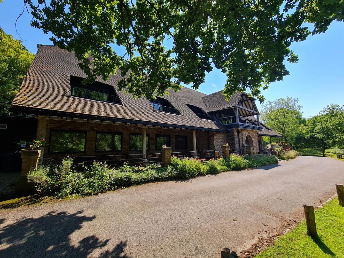 Powdermills Country House Hotel バトル エクステリア 写真