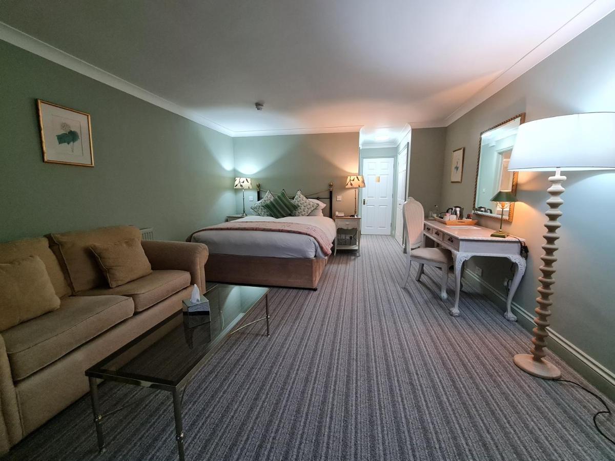 Powdermills Country House Hotel バトル エクステリア 写真